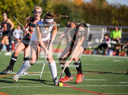 Thumbnail 3 in Mamaroneck vs. Kingston (NYSPHSAA Class A Regional Semifinal) photogallery.
