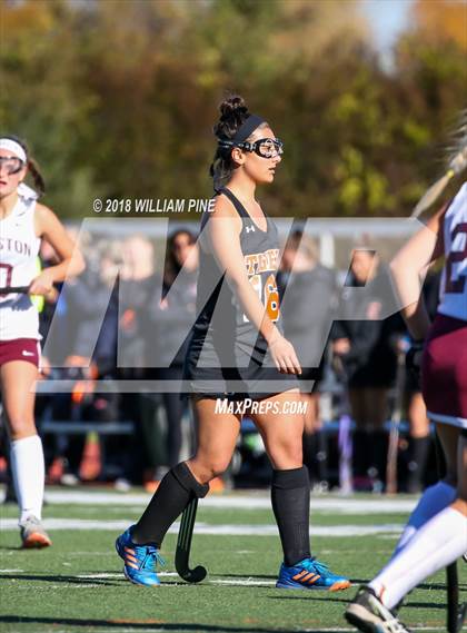 Thumbnail 2 in Mamaroneck vs. Kingston (NYSPHSAA Class A Regional Semifinal) photogallery.