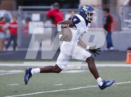 Thumbnail 3 in Terry vs. Lamar Consolidated photogallery.