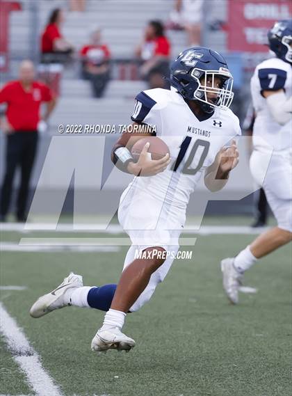 Thumbnail 3 in Terry vs. Lamar Consolidated photogallery.