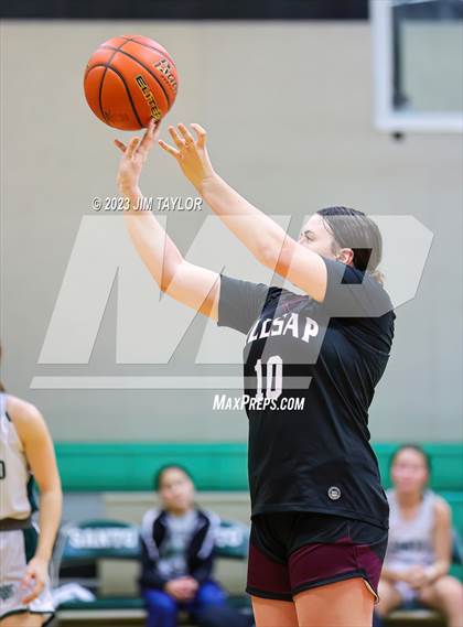 Thumbnail 2 in Santo vs Millsap (Relentless Runnin' Cats Classic) photogallery.