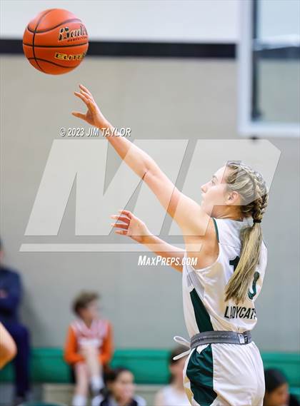 Thumbnail 2 in Santo vs Millsap (Relentless Runnin' Cats Classic) photogallery.