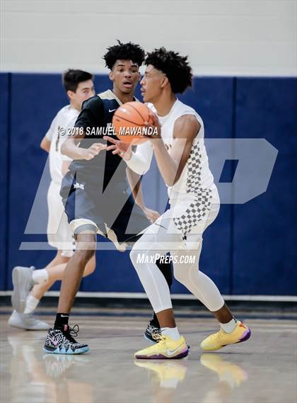 Thumbnail 3 in Crespi vs  Notre Dame (SO) (4th Annual West Valley Thanksgiving Tip-Off Classic) photogallery.