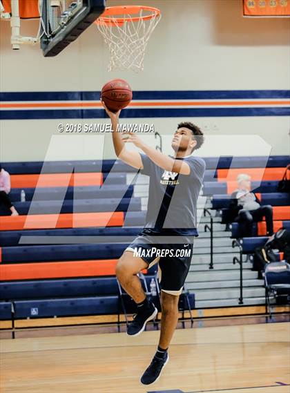 Thumbnail 1 in Crespi vs  Notre Dame (SO) (4th Annual West Valley Thanksgiving Tip-Off Classic) photogallery.