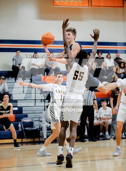 Thumbnail 2 in Crespi vs  Notre Dame (SO) (4th Annual West Valley Thanksgiving Tip-Off Classic) photogallery.