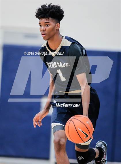 Thumbnail 2 in Crespi vs  Notre Dame (SO) (4th Annual West Valley Thanksgiving Tip-Off Classic) photogallery.