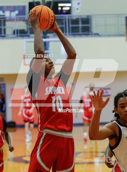 Thumbnail 2 in Discovery vs. Bishop Snyder (Peach State Explosion) photogallery.