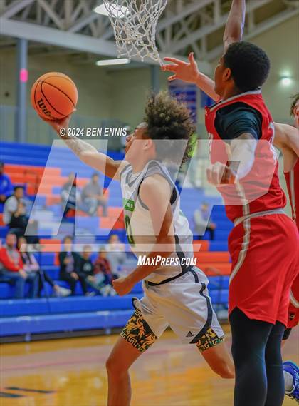 Thumbnail 1 in Discovery vs. Bishop Snyder (Peach State Explosion) photogallery.