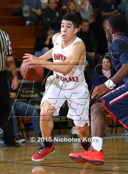 Thumbnail 3 in Harvard-Westlake vs. Viewpoint (Joe Frazier Classic) photogallery.