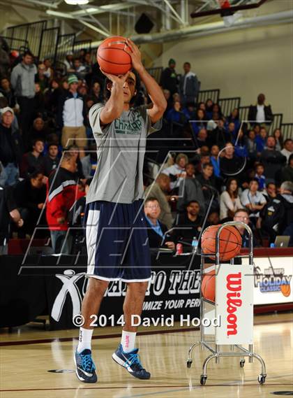 Thumbnail 2 in 2014 MaxPreps Holiday Classic 3-Point Contest (Boys) photogallery.