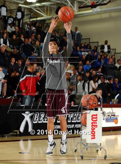 Thumbnail 1 in 2014 MaxPreps Holiday Classic 3-Point Contest (Boys) photogallery.