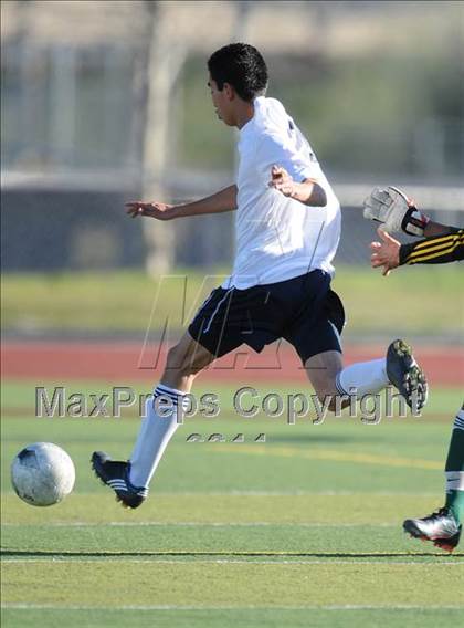 Thumbnail 2 in Canyon @ Saugus photogallery.