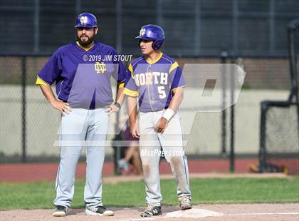 Thumbnail 3 in Clarkstown North @ Mamaroneck (Section 1 Class AA Quarterfinal) photogallery.