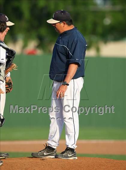 Thumbnail 2 in Connally @ Akins photogallery.