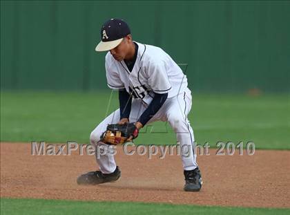 Thumbnail 1 in Connally @ Akins photogallery.