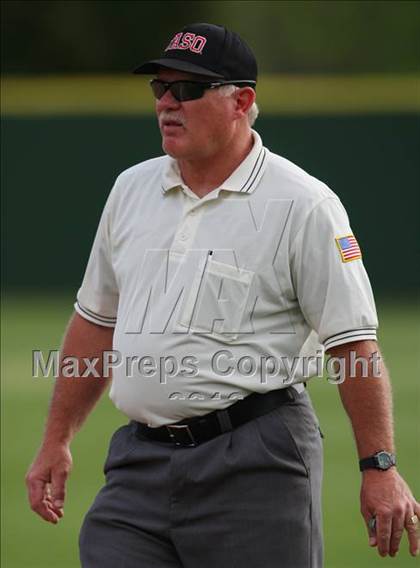 Thumbnail 1 in Connally @ Akins photogallery.