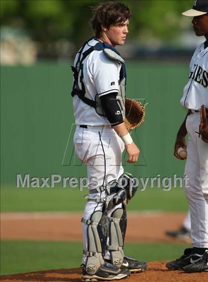 Thumbnail 1 in Connally @ Akins photogallery.
