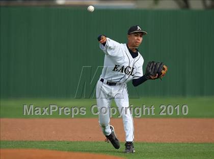 Thumbnail 2 in Connally @ Akins photogallery.