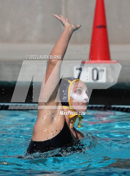 Thumbnail 3 in Leland vs Reedley (Central Valley Showdown) photogallery.