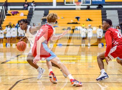 Thumbnail 3 in Shawnee Heights vs Grandview (West Boy's Varsity Tournament) photogallery.