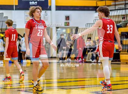Thumbnail 2 in Shawnee Heights vs Grandview (West Boy's Varsity Tournament) photogallery.