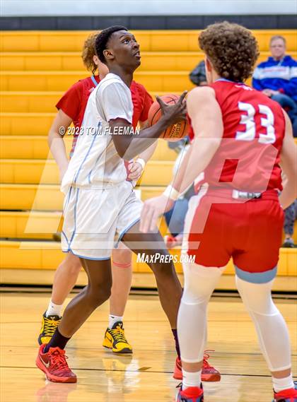 Thumbnail 3 in Shawnee Heights vs Grandview (West Boy's Varsity Tournament) photogallery.