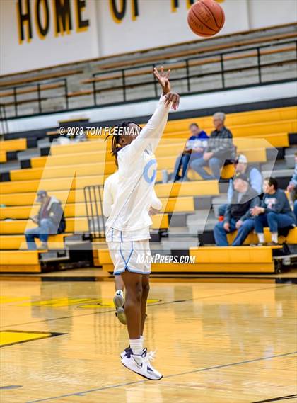 Thumbnail 3 in Shawnee Heights vs Grandview (West Boy's Varsity Tournament) photogallery.