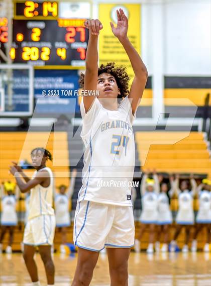 Thumbnail 3 in Shawnee Heights vs Grandview (West Boy's Varsity Tournament) photogallery.