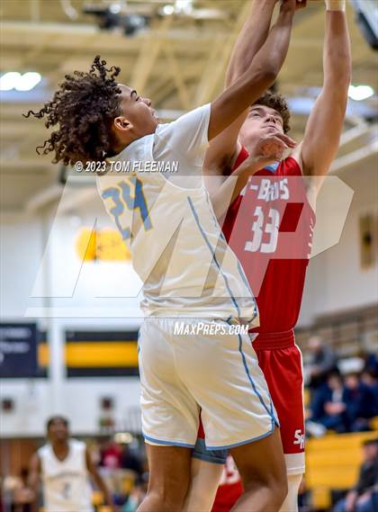 Thumbnail 3 in Shawnee Heights vs Grandview (West Boy's Varsity Tournament) photogallery.