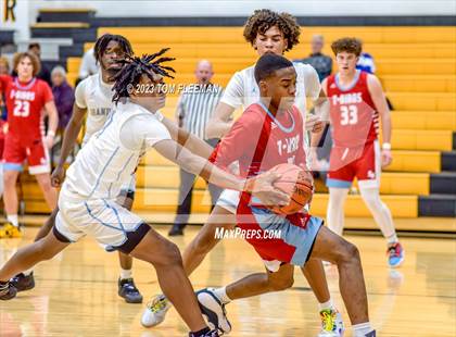 Thumbnail 2 in Shawnee Heights vs Grandview (West Boy's Varsity Tournament) photogallery.