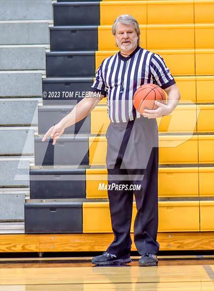 Thumbnail 3 in Shawnee Heights vs Grandview (West Boy's Varsity Tournament) photogallery.