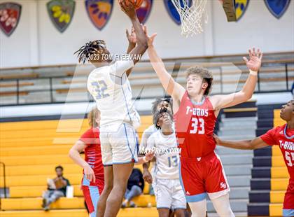 Thumbnail 3 in Shawnee Heights vs Grandview (West Boy's Varsity Tournament) photogallery.