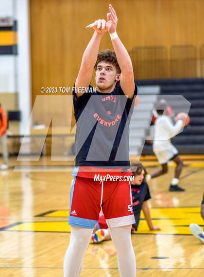 Thumbnail 3 in Shawnee Heights vs Grandview (West Boy's Varsity Tournament) photogallery.