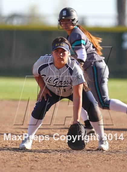 Thumbnail 2 in Elk Grove @ Sheldon photogallery.