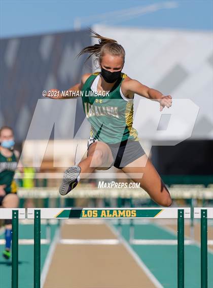 Thumbnail 3 in Los Alamos Track and Field Invitational photogallery.