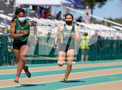 Thumbnail 2 in Los Alamos Track and Field Invitational photogallery.