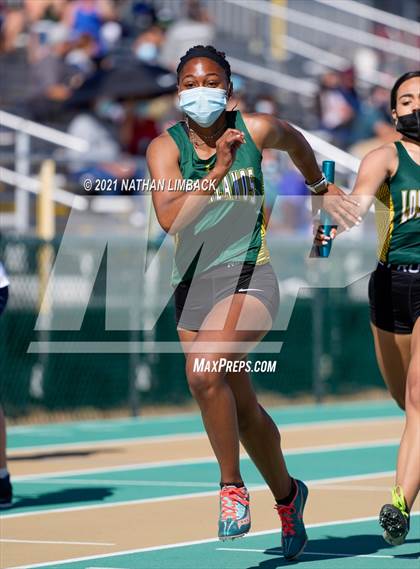 Thumbnail 1 in Los Alamos Track and Field Invitational photogallery.
