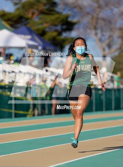 Thumbnail 1 in Los Alamos Track and Field Invitational photogallery.
