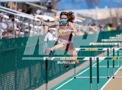 Thumbnail 3 in Los Alamos Track and Field Invitational photogallery.