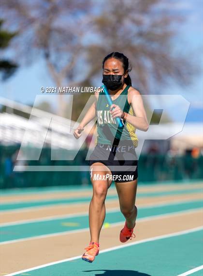 Thumbnail 1 in Los Alamos Track and Field Invitational photogallery.