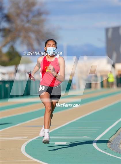 Thumbnail 3 in Los Alamos Track and Field Invitational photogallery.