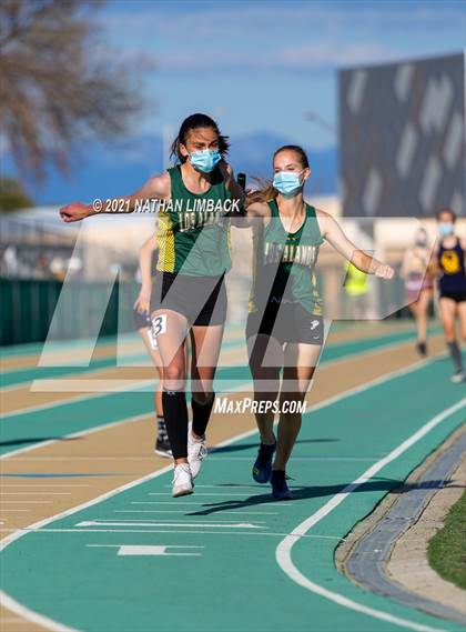 Thumbnail 1 in Los Alamos Track and Field Invitational photogallery.
