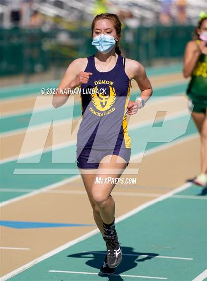 Thumbnail 1 in Los Alamos Track and Field Invitational photogallery.