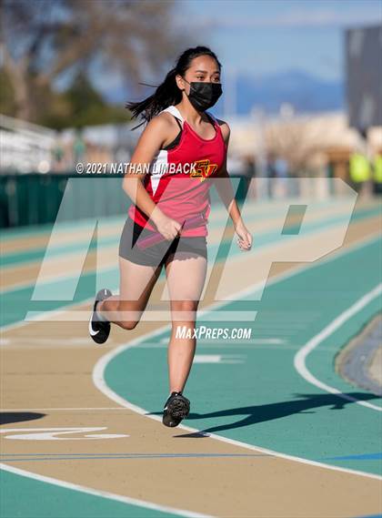 Thumbnail 3 in Los Alamos Track and Field Invitational photogallery.
