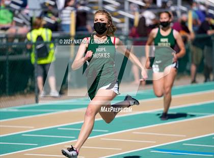 Thumbnail 2 in Los Alamos Track and Field Invitational photogallery.