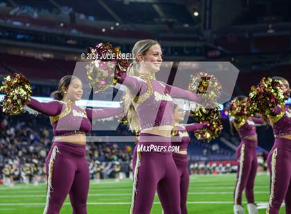 Thumbnail 2 in Jordan vs. Summer Creek (UIL 6A Dll Football Semi Regional Playoff) photogallery.