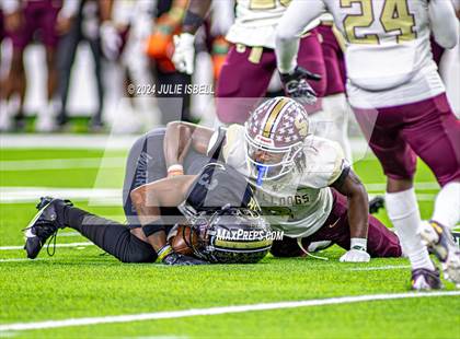 Thumbnail 2 in Jordan vs. Summer Creek (UIL 6A Dll Football Semi Regional Playoff) photogallery.