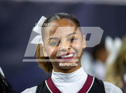 Thumbnail 2 in Jordan vs. Summer Creek (UIL 6A Dll Football Semi Regional Playoff) photogallery.