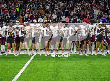 Thumbnail 1 in Jordan vs. Summer Creek (UIL 6A Dll Football Semi Regional Playoff) photogallery.