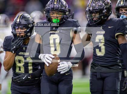 Thumbnail 3 in Jordan vs. Summer Creek (UIL 6A Dll Football Semi Regional Playoff) photogallery.